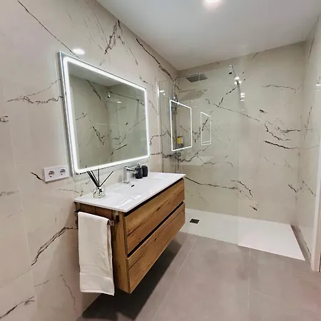 Aires De - Spacious 2-bedroom ולנסיה