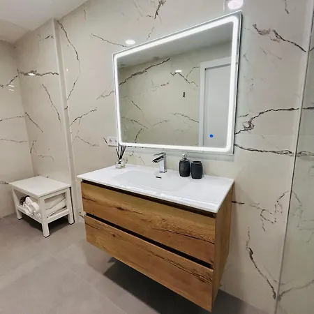 Aires De - Spacious 2-bedroom * ולנסיה